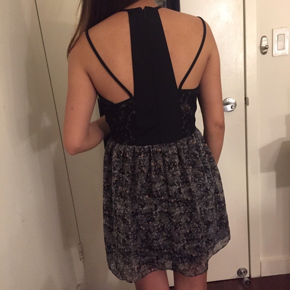 BCBG Multi Color Wave Lace Halter Cocktail Dress - Picture 3 of 3